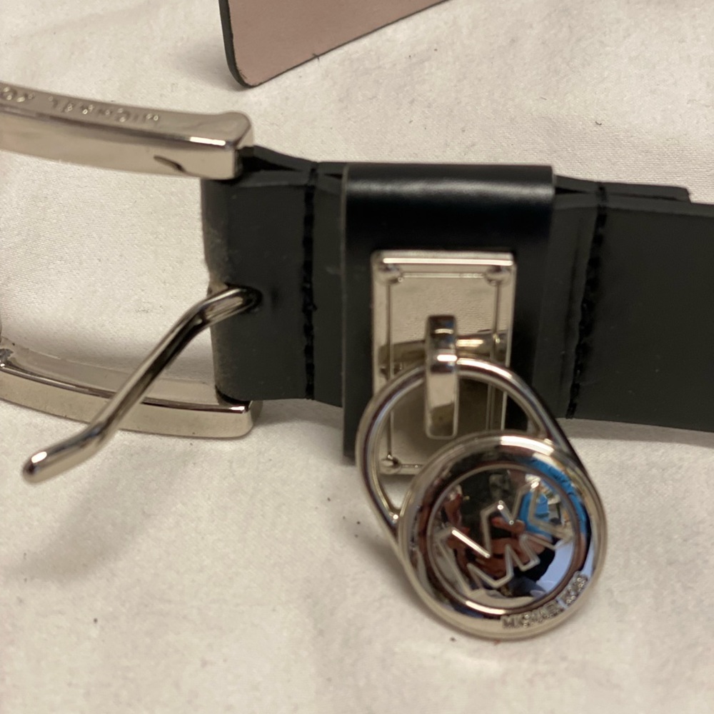 Michael Kors belt. Like new.